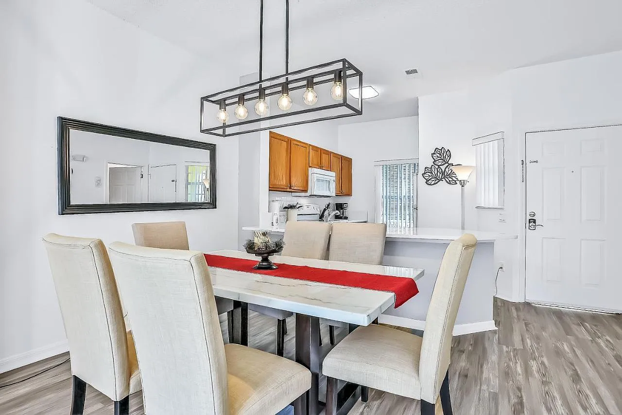 1088 Park Ridge Cir — Photo 4