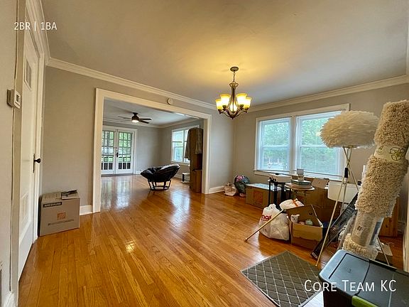 3rd image of 5007 Wyandotte St #5001-2