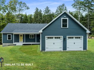 2 Halcyon Dr, Topsham, ME 04086