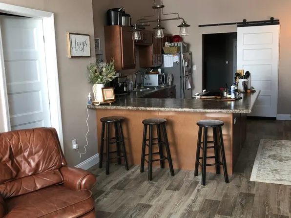 107 W Columbia St, Farmington, MO 63640