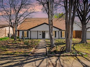 626 Bradfield Dr, Garland, TX