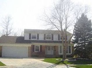 16111 Golfview St, Livonia, MI 48154