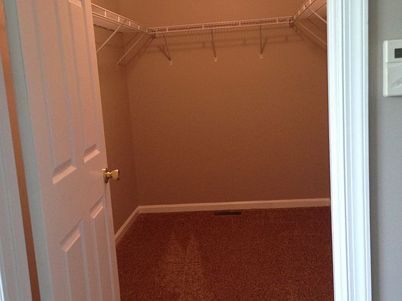 Double-sided Walk-In Closet