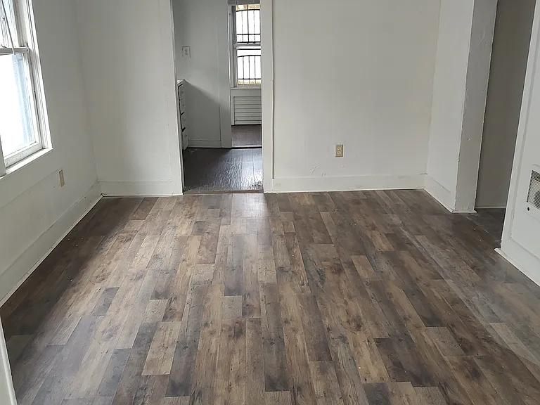 516 W Dakota Ave — Photo 5