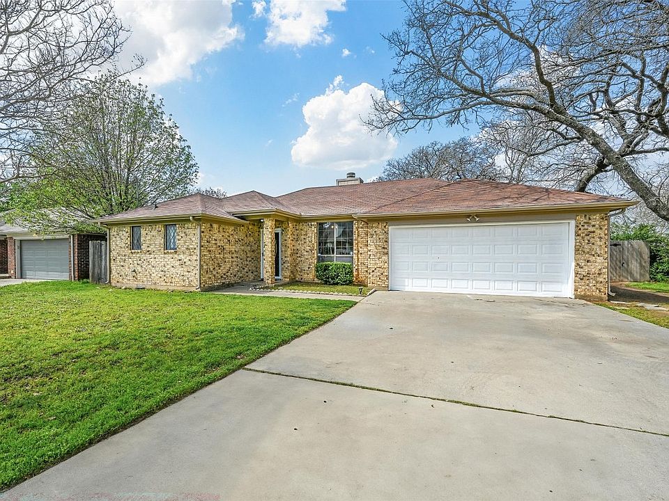1st image of 813 Audra Ln