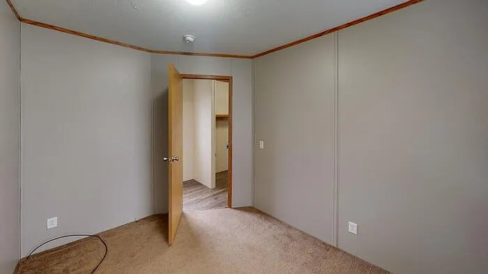 124 Delta Ave — Photo 24