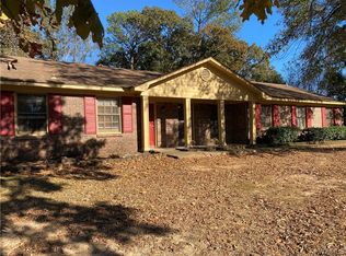 3220 Ontario Dr, Northport, AL 35473