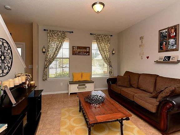 4th image of 5233 Old Trenton Ln