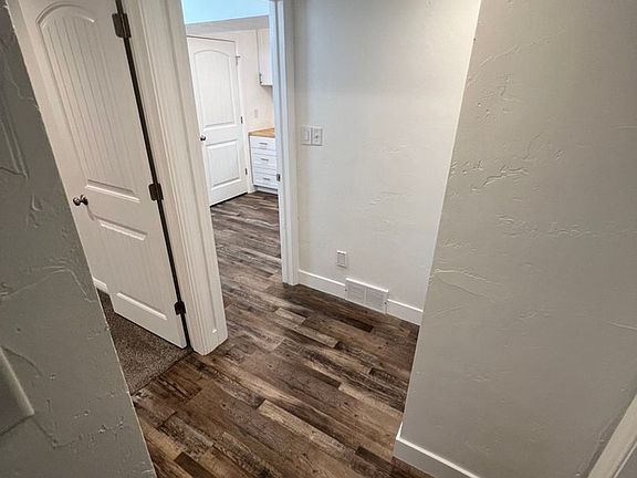 3rd image of 424 W 1700th St N