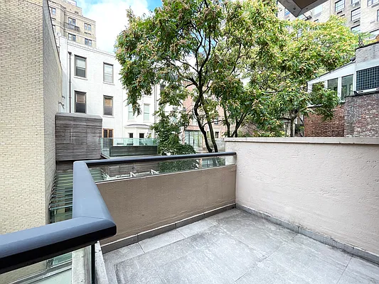 Rented by SERHANT. | media 23