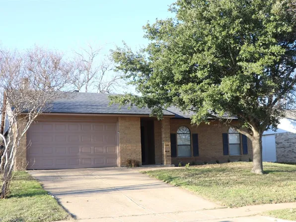 737 Wandering Way Dr, Allen, TX 75002
