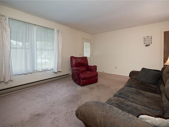 5th image of 5216 Shawnee Blvd N