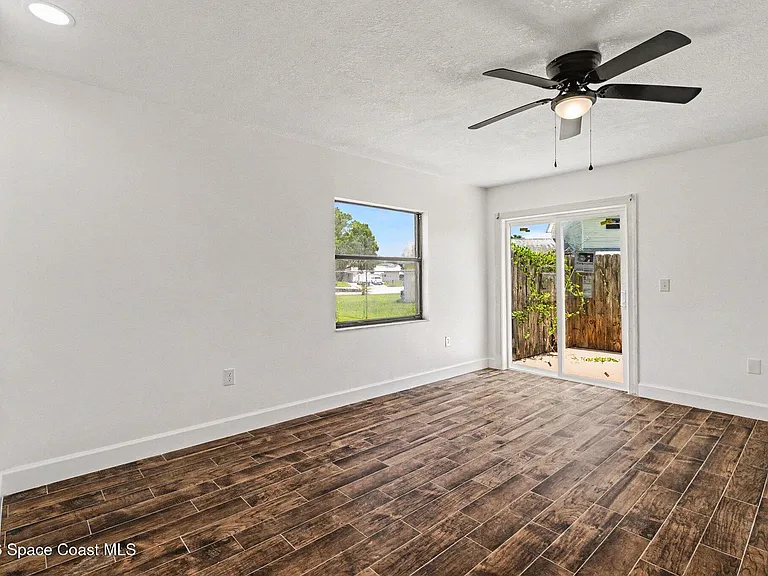2177 Stewart Rd — Photo 15