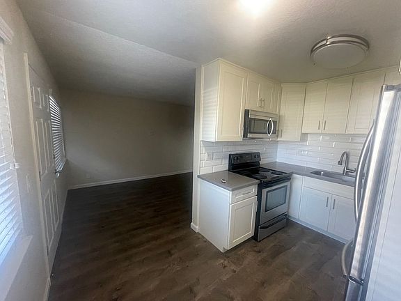 3rd image of 1895 The Alameda APT 2