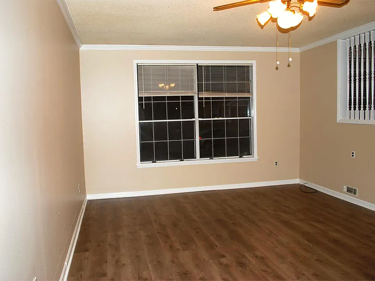 3105 Pineview Dr SW — Photo 6