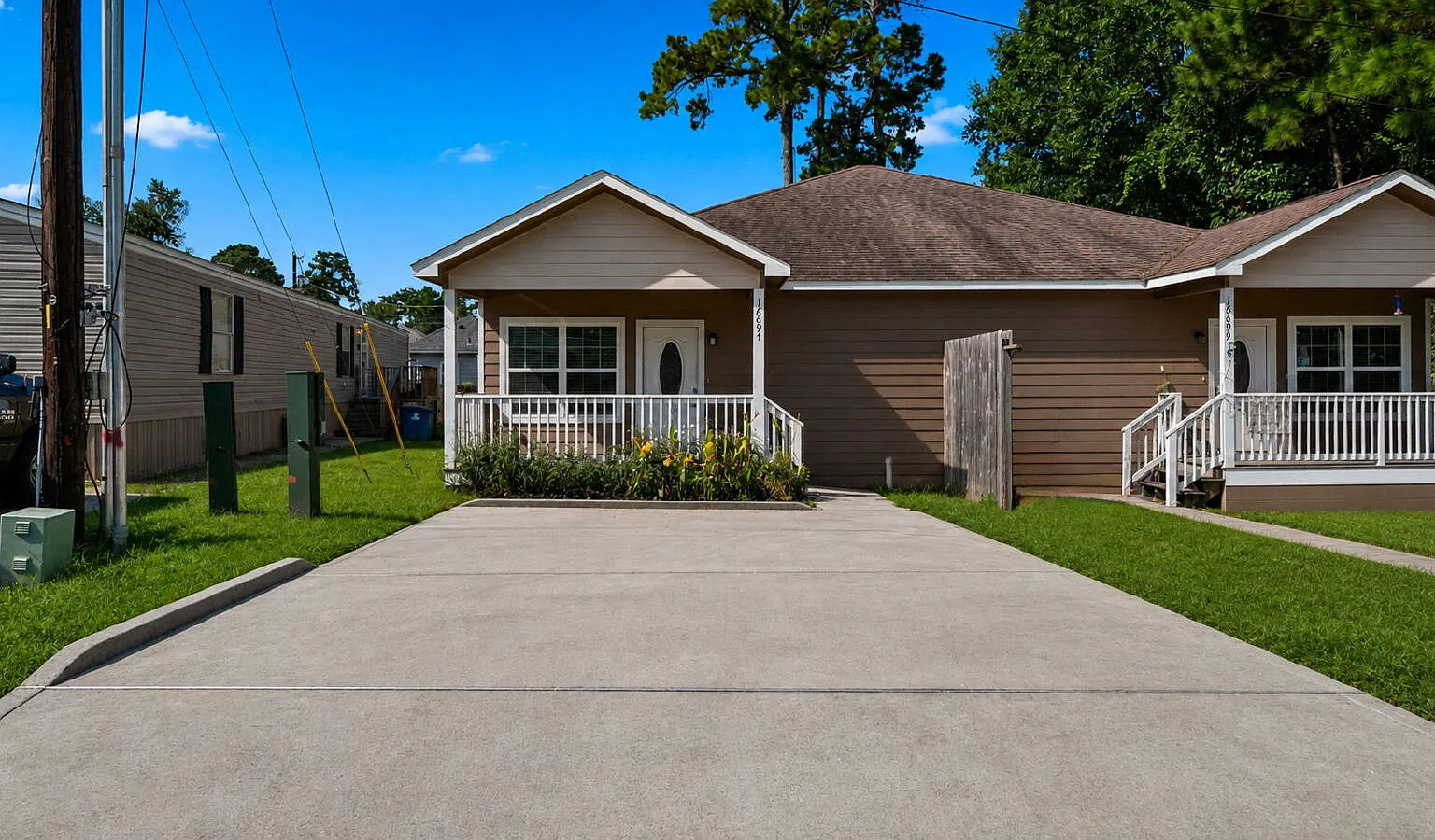 3 bed, 2.0 bath, 1225 sqft, $1,400 — Photo 1