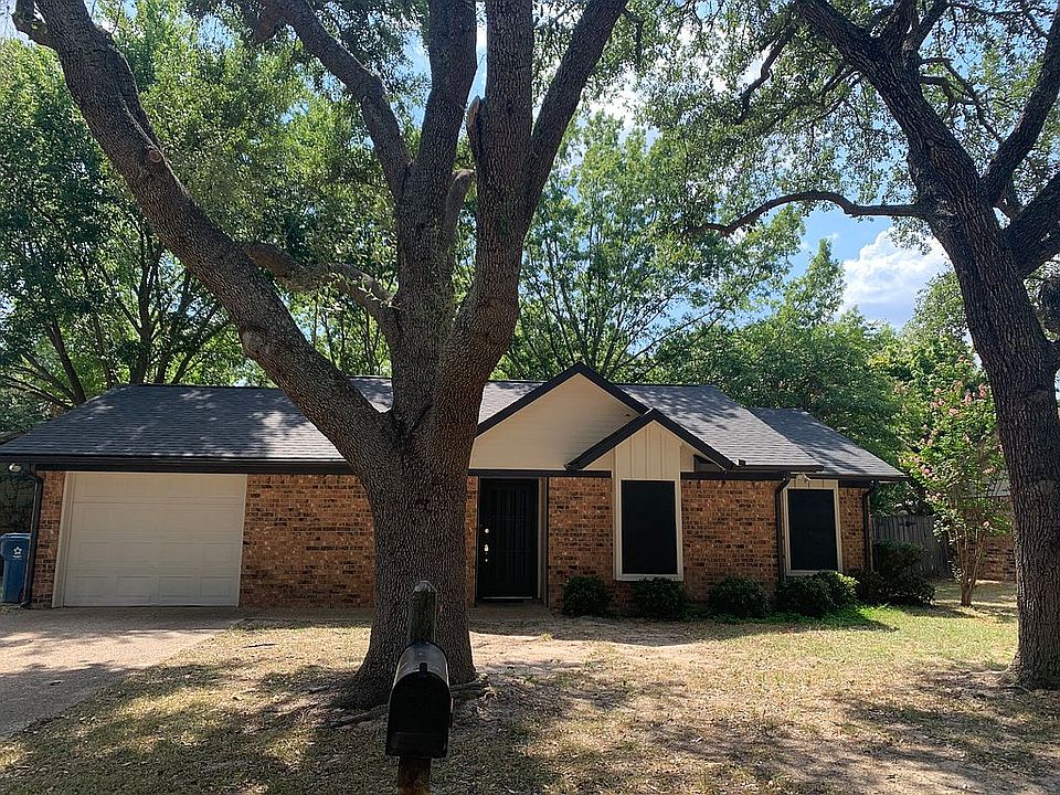1st image of 718 Southoak Dr