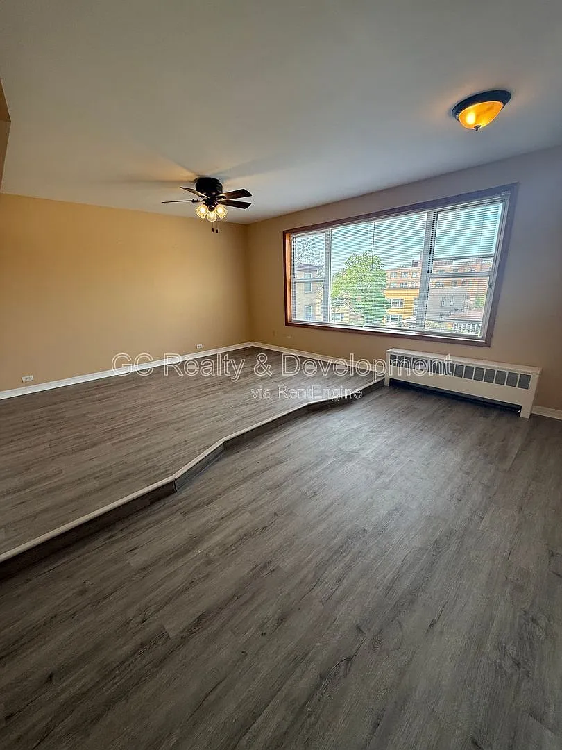 Building Photo - 2621 W Fitch Ave #3D