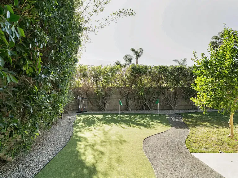 562 N Calle Marcus — Photo 3