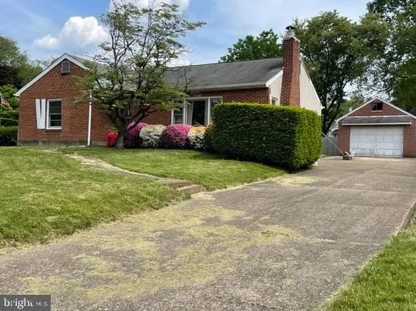227 Fitzwatertown Rd, Willow Grove, PA 19090