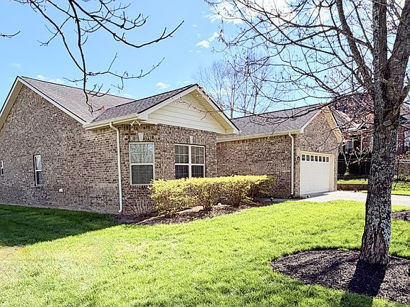 2nd image of 1001 Meadow View Dr