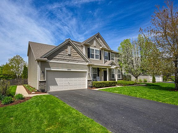 3rd image of 2880 Leonard Ln