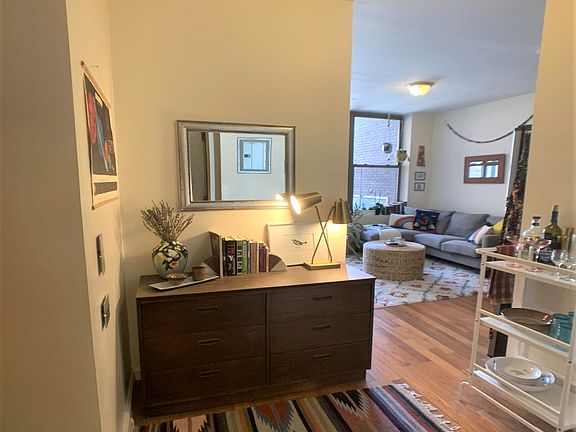 2nd image of 73 Pineapple St APT 3R