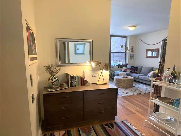 73 Pineapple St #2R — Photo 3