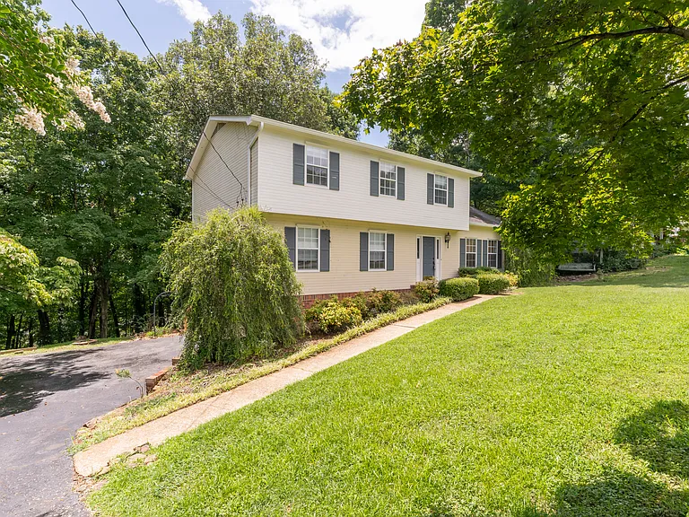 7830 Cove Ridge Dr — Photo 1