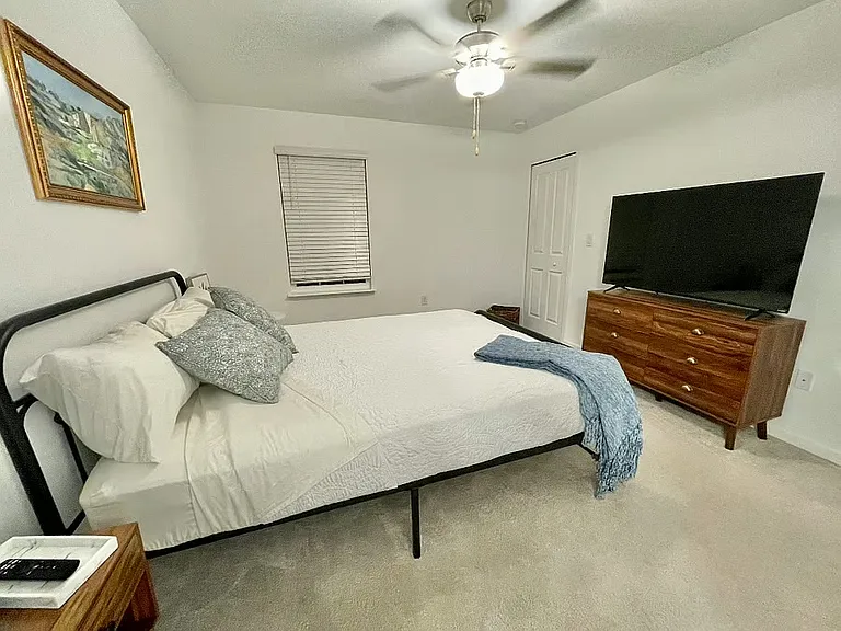 SW 34th Avenue Cir — Photo 7