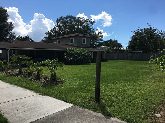 3rd image of 15005 SW Tiger Tail Ct