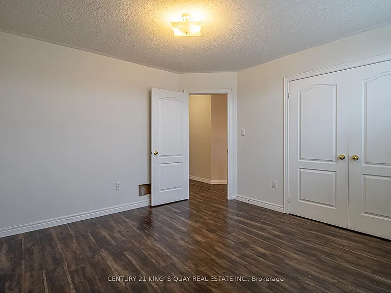 6 Messina Ave — Photo 27