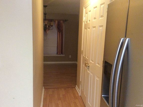 Hallway fro,m Kitchen to Dining