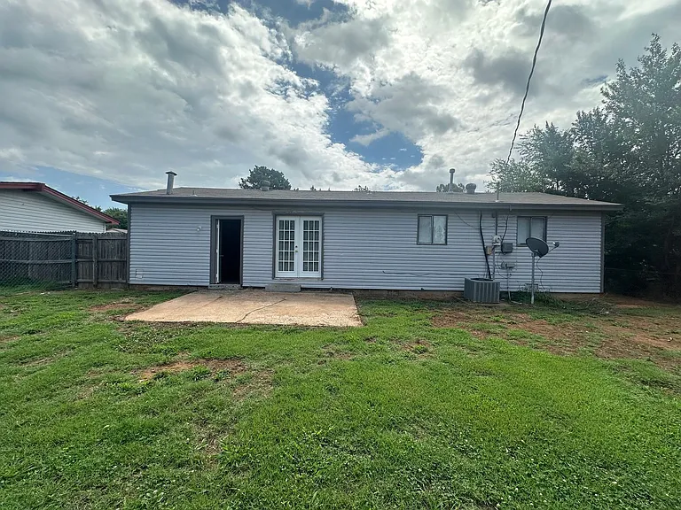 1705 Melody Dr — Photo 47