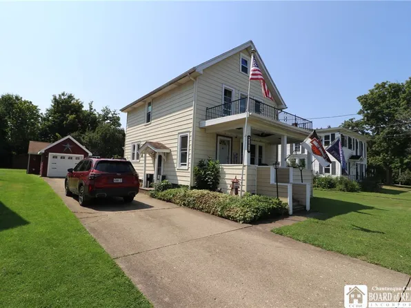 2013 Center St, North Collins, NY 14111