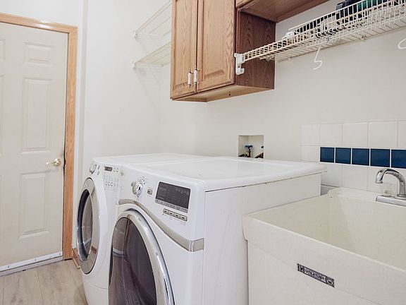 5th image of 4658 Lombardo St