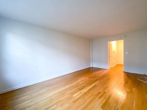 3rd image of 150 E 30th St APT 5D
