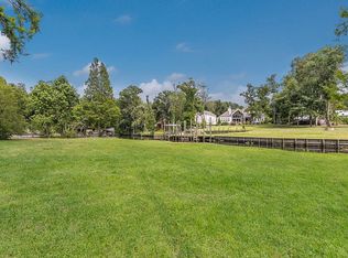 820 Lawhon Dr, Saint Johns, FL 32259