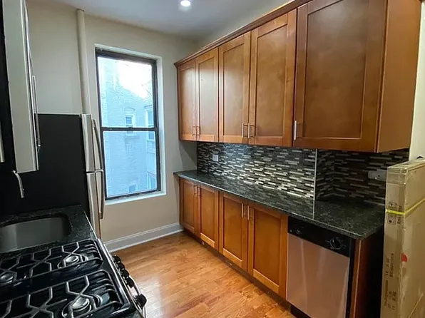 319 Baltic St APT 6, Brooklyn, NY 11201