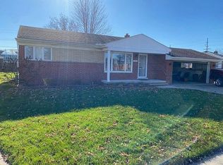 5646 Cambourne Rd, Dearborn Heights, MI 48127