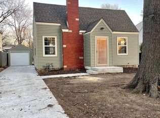 738 SW Grandview Ave, Topeka, KS 66606