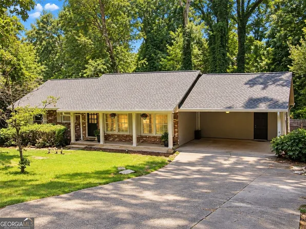2831 Old Norcross Rd, Tucker, GA 30084