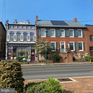 108-110 Lincoln Way W, Mc Connellsburg, PA, 17233