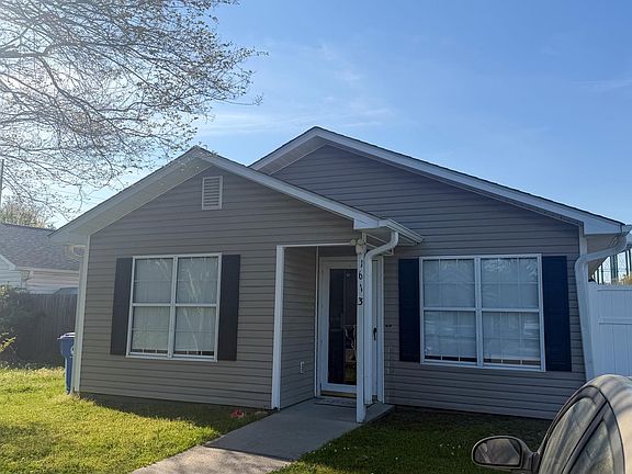 2nd image of 1613 Stuart Square Circle