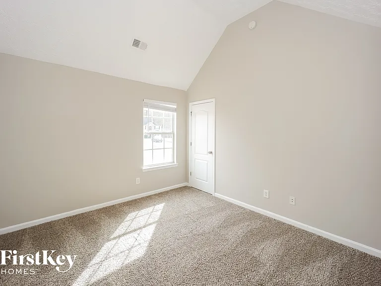 855 Chapman St — Photo 14