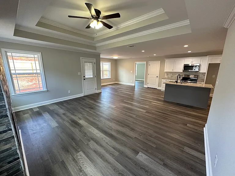 221 Lasso Dr — Photo 10