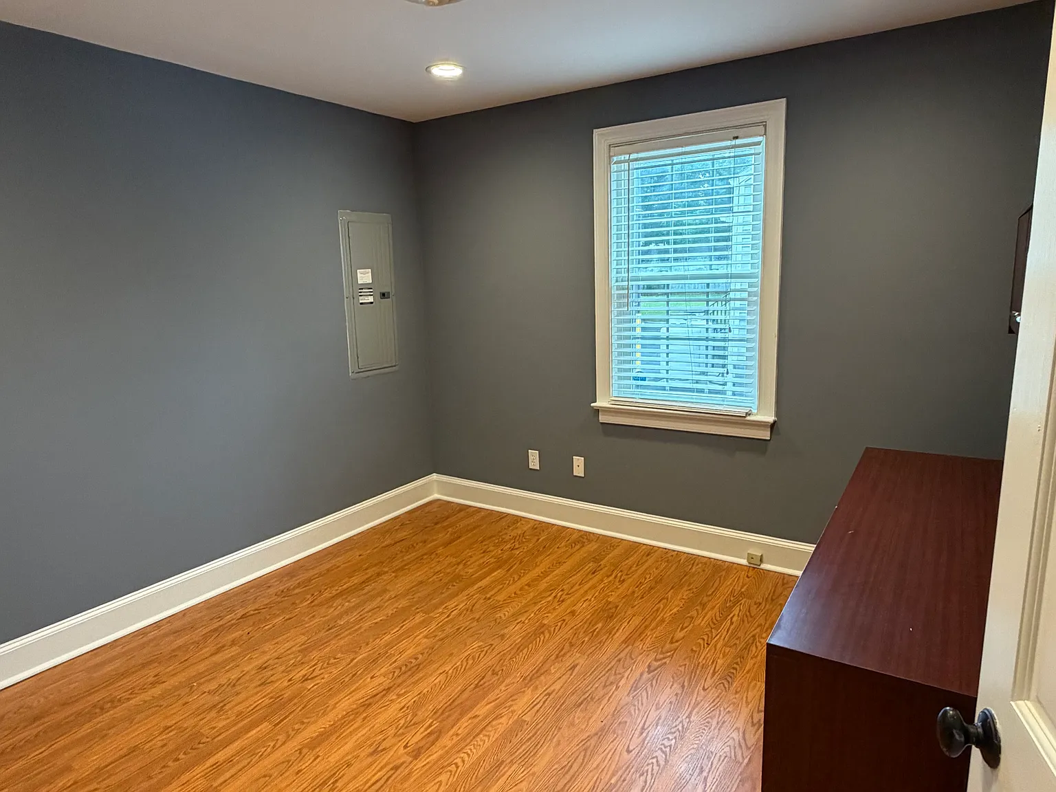 4 bed, 1224 sqft, $2,000 — Photo 4