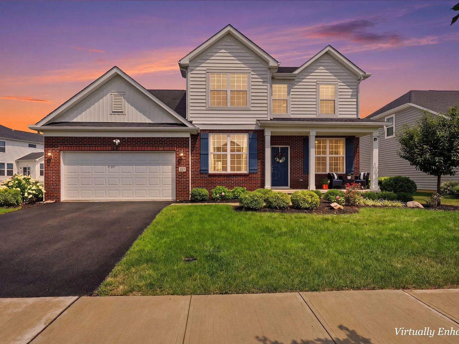 4 bed, 2.5 bath, 3290 sqft, $3,495 — Photo 2