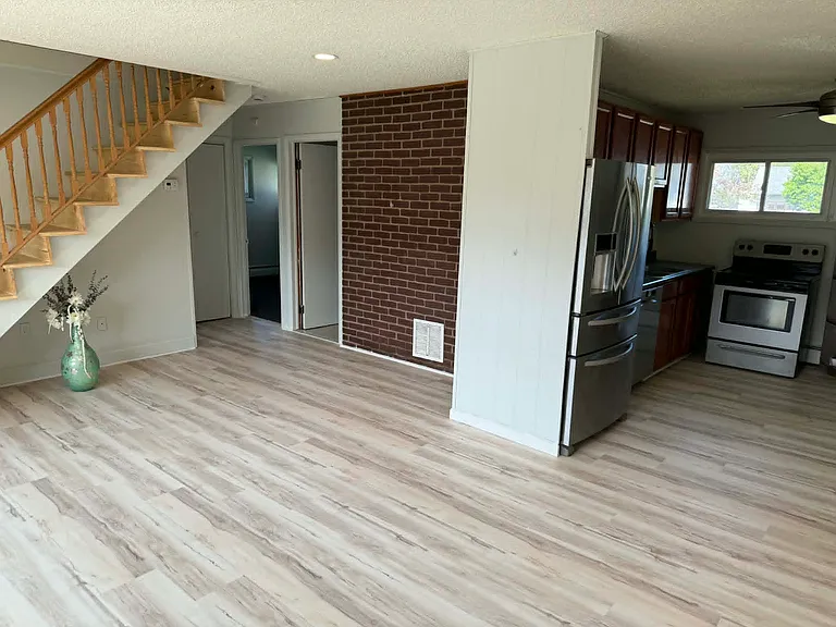 5 Nickelhill Ln — Photo 33