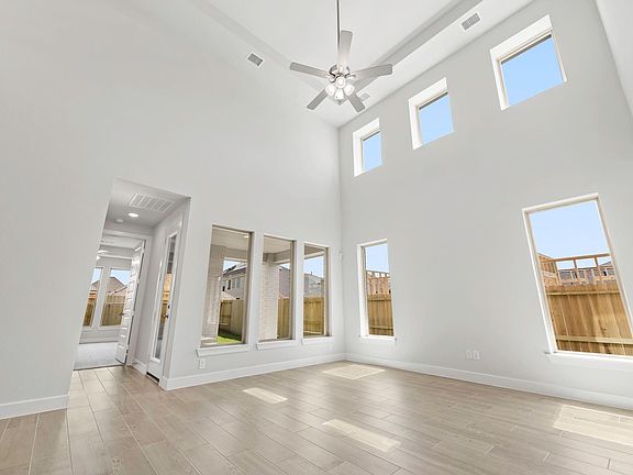 5th image of 26807 Stardust Meadow Ct